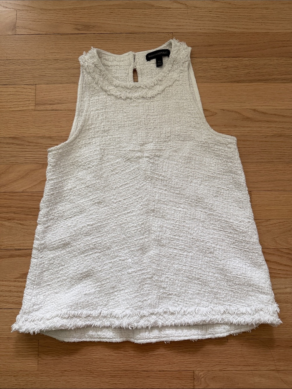 Banana Republic XS white Fringed Sleeveless Top